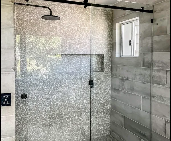 Premium Toughened Glass Services in Maroochy River 323