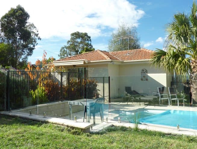 Glass Pool Fencing Battery Hill 4551 - Safe & Stylish 267